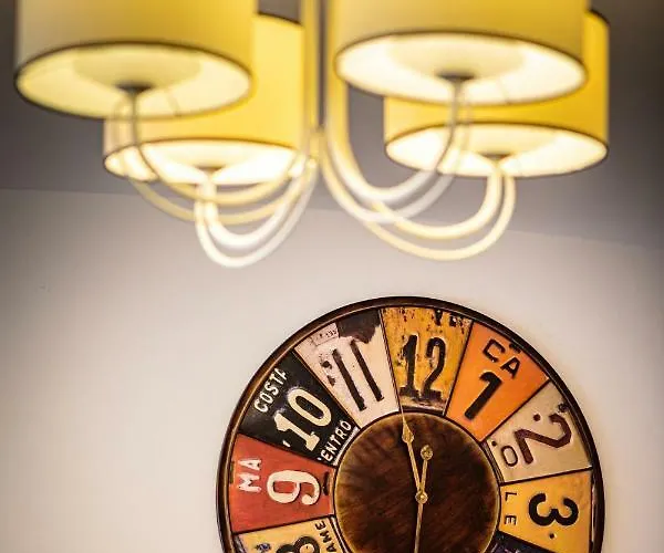 Apartment Old Two Bedroom At Galleria *