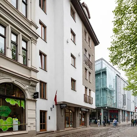 Old Two Bedroom At Galleria *