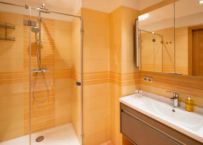 Old Two Bedroom At Galleria Riga